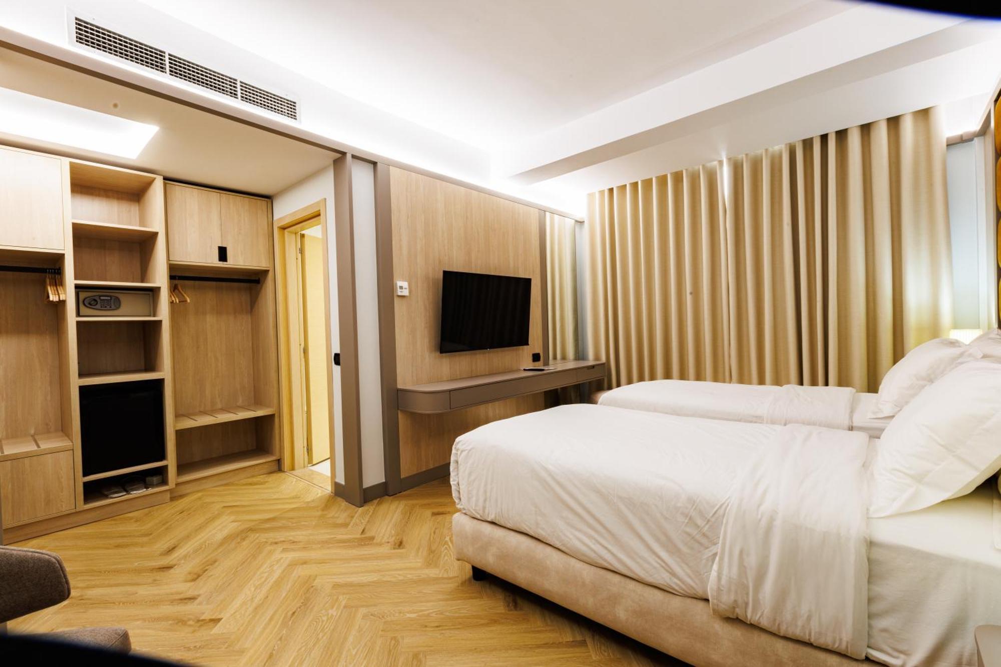 Hotel Fieri Extérieur photo