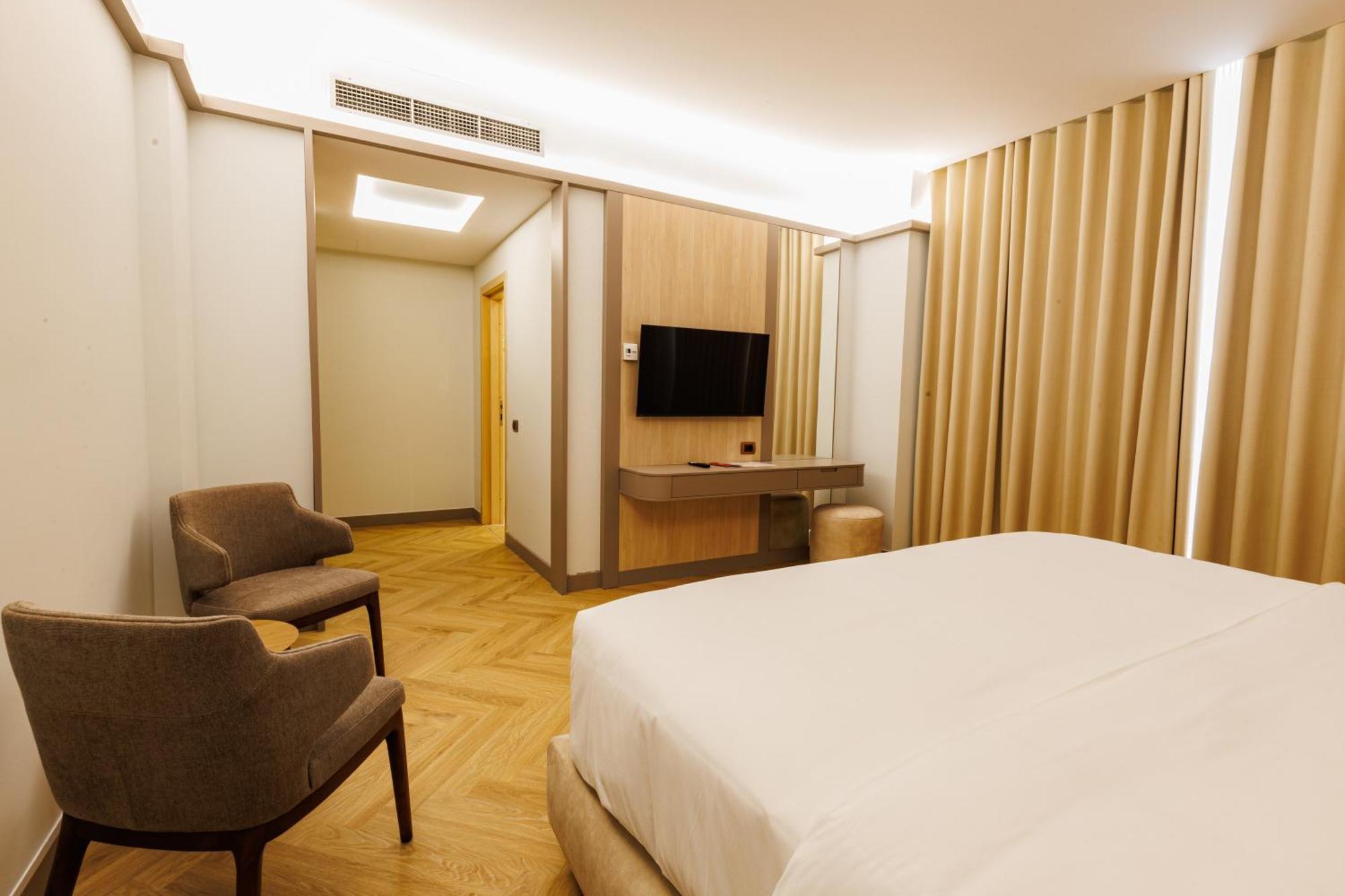 Hotel Fieri Extérieur photo