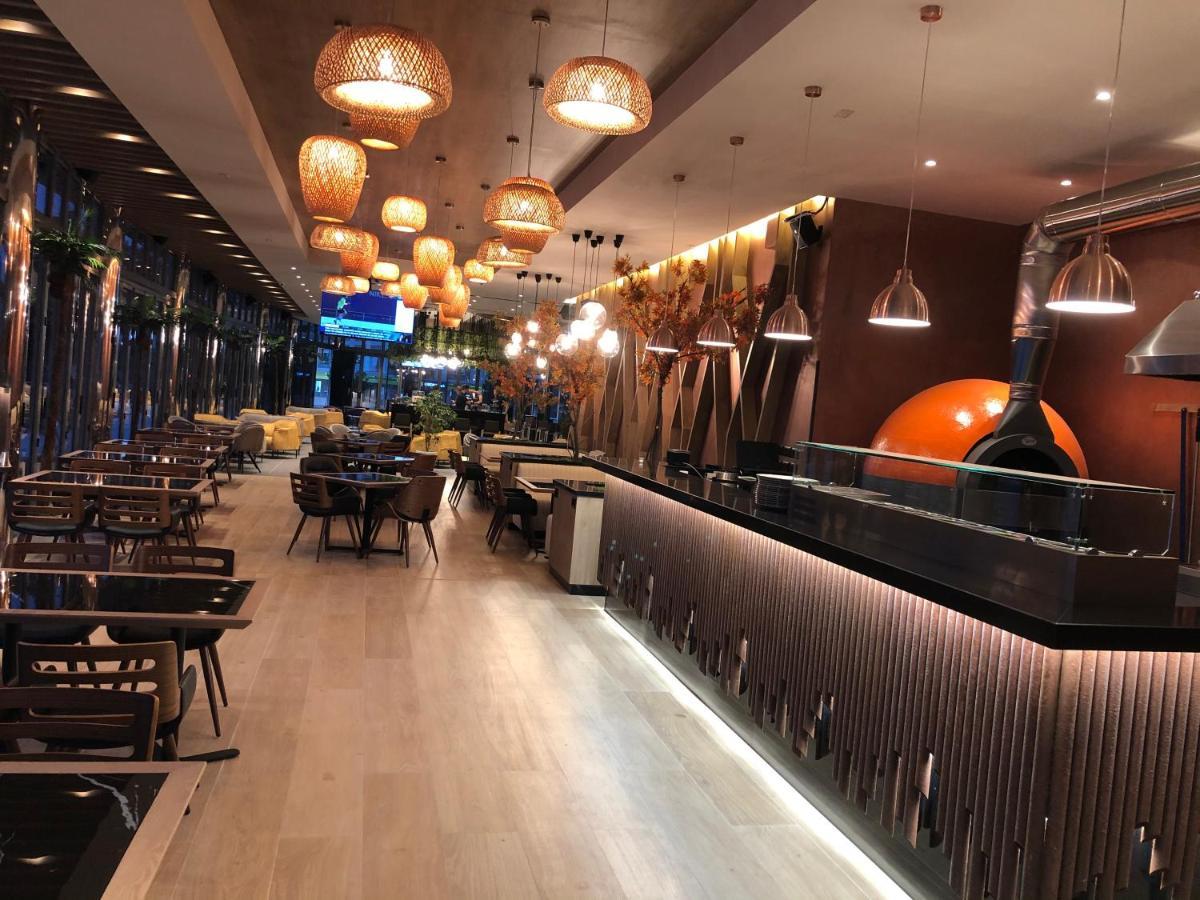 Hotel Fieri Extérieur photo